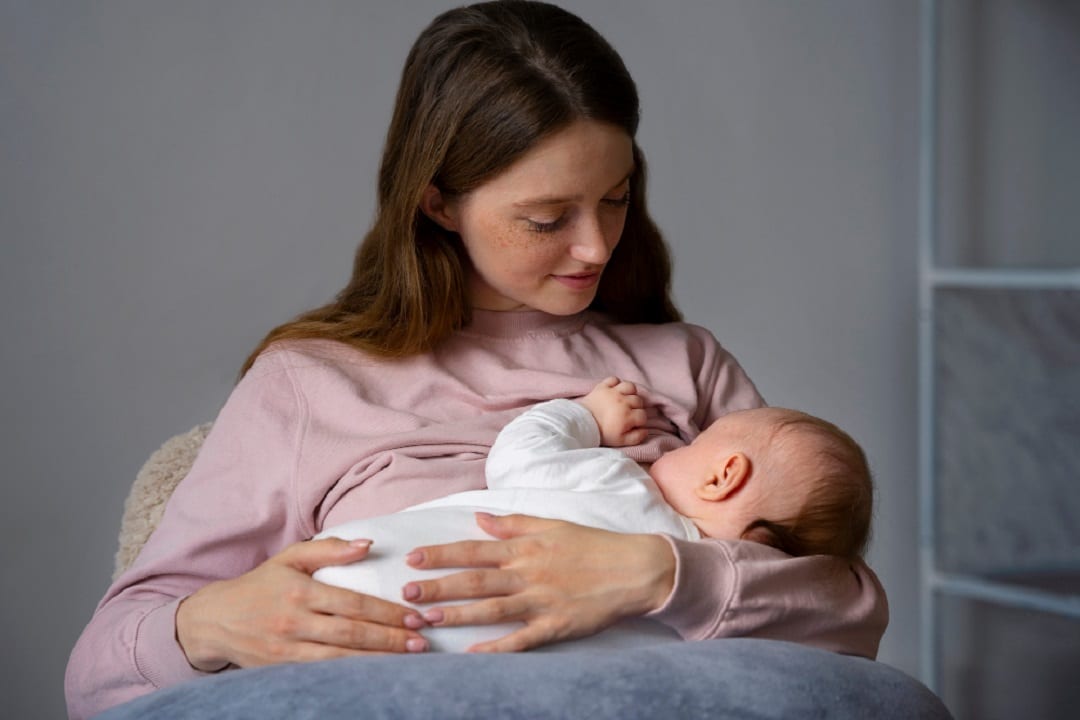 Benefits and Risks of Breastfeeding for Newborns: A Comprehensive Guide